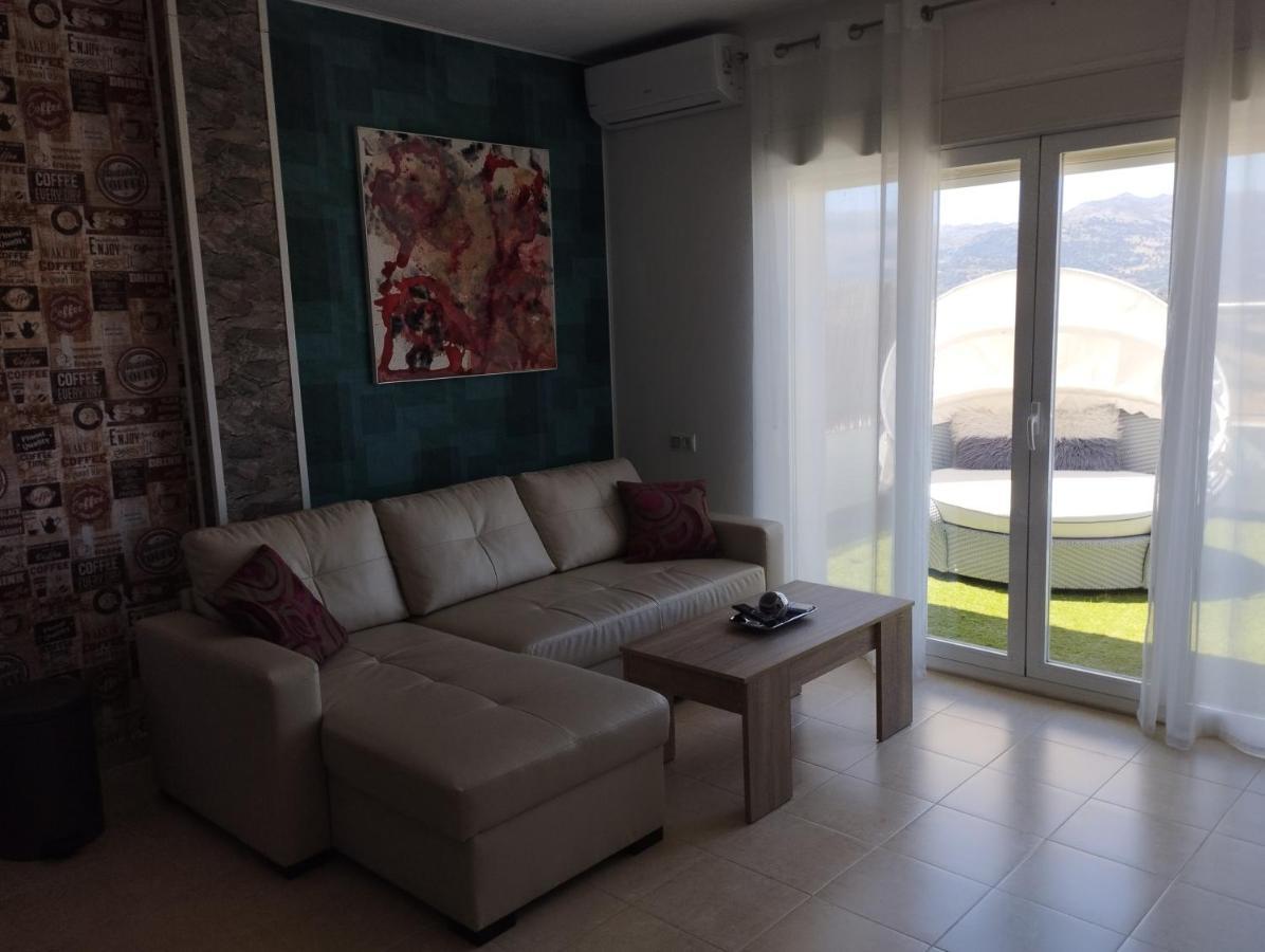 Atico Rilque, Apartamentos Independientes Con Jacuzzi Privado Y Terraza En روندا المظهر الخارجي الصورة
