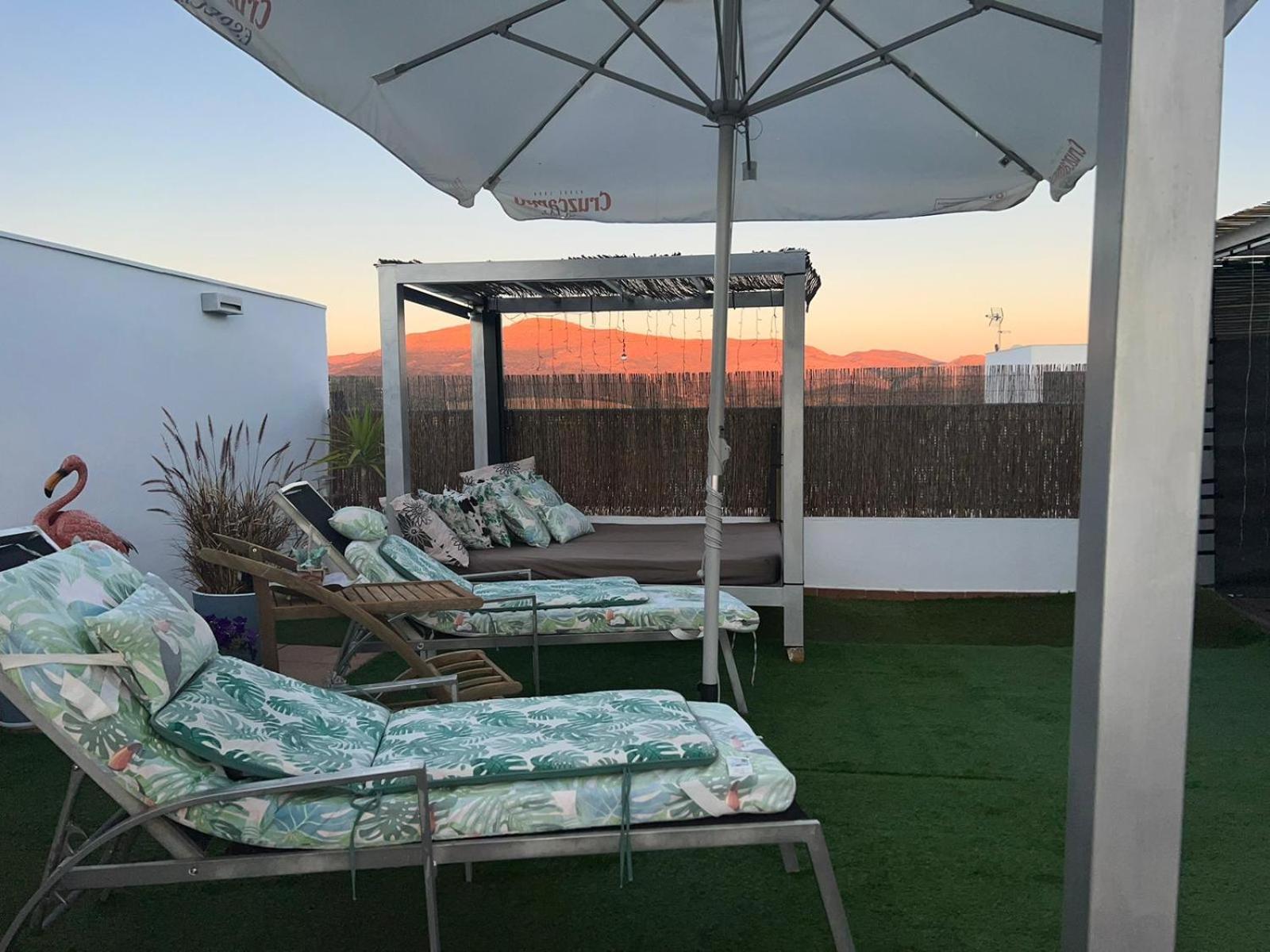 Atico Rilque, Apartamentos Independientes Con Jacuzzi Privado Y Terraza En روندا المظهر الخارجي الصورة